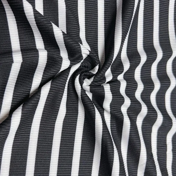 Sheath Black and White Striped Dress  Size Small - Picture 7 of 17